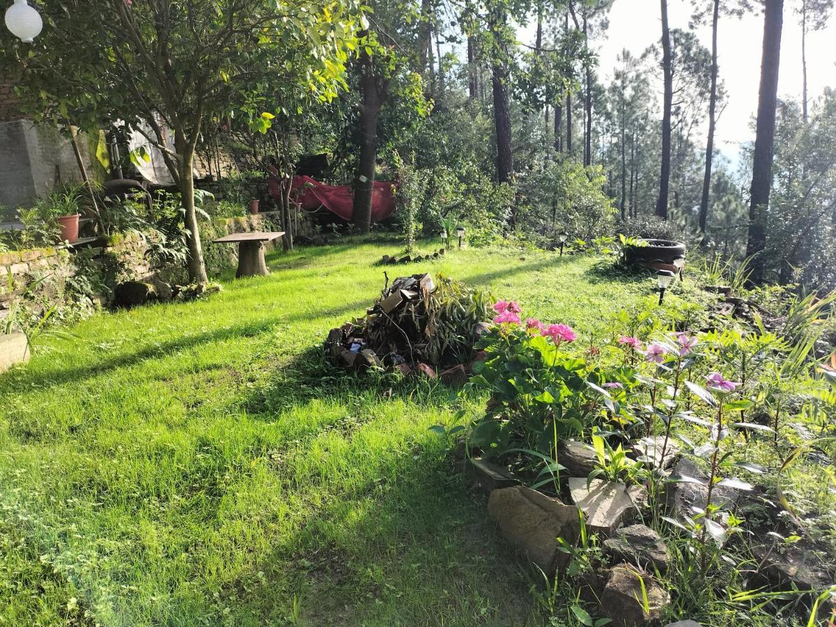 Le Jardin Almora Exterior foto
